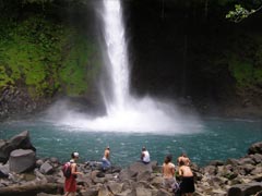 Rio Fortuna Waterfall