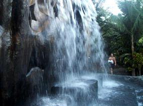 La Fortuna hot springs