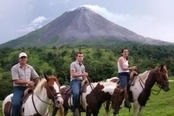 Tour Cabalgata al Volcán Arenal