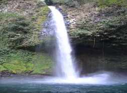 La fortuna waterfall