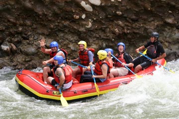 Rafting en el Río Sarapiquí Clase 3-4