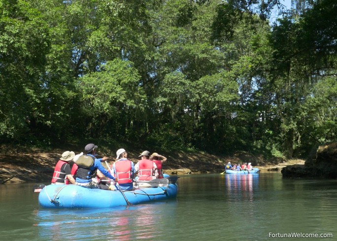 Safari en el Río Peñas Blancas